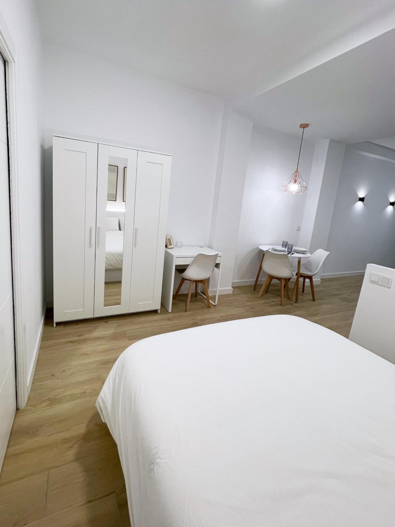 Loft Apartamento Carlos III L1A Kordoba Bagian luar foto